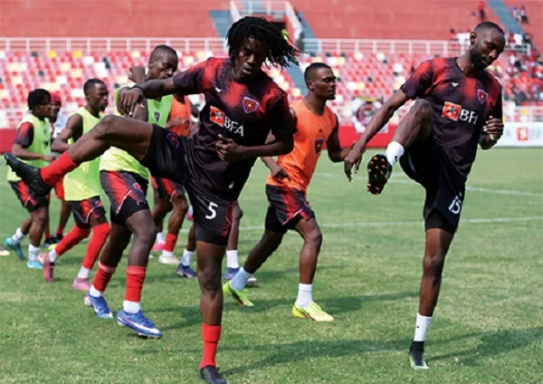 Futebol: 1º de Agosto qualifica-se para última eliminatória da Taça da Confederação
