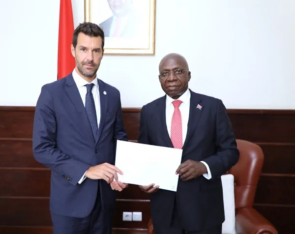 Téte António reúne-se com responsável do CICV para África Austral