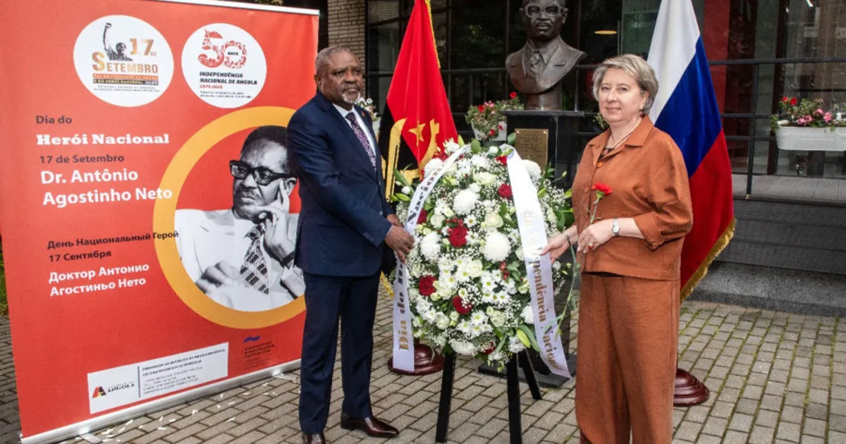 Missões diplomáticas de Angola homenageiam Presidente Agostinho Neto