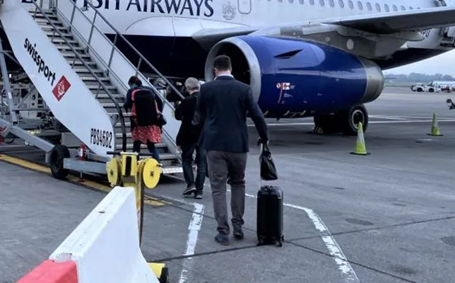 Pilotos da British Airways delirados após comerem gomas com droga
