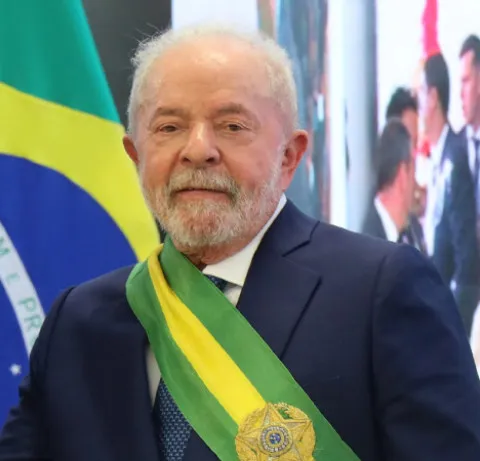 Presidente do Brasil recebe alta médica após cirurgia a catarata no olho esquerdo