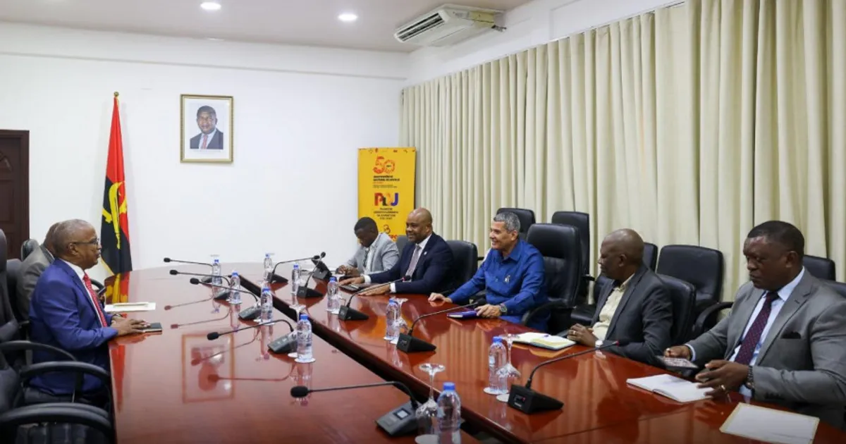 MINJUD e embaixada de angola na Sérvia reforçam cooperação