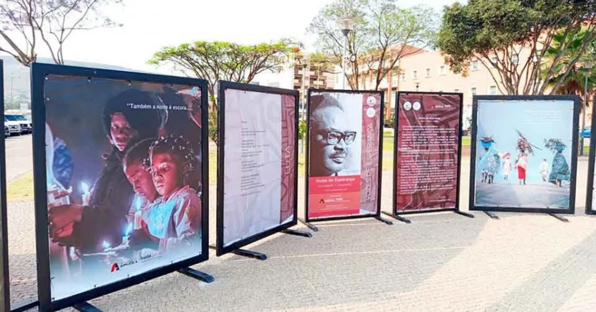 Exposição "Vozes de Esperança" celebra poesia de Neto
