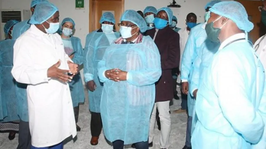 Angola conta com 1,8 médicos por cada 10 mil habitantes
