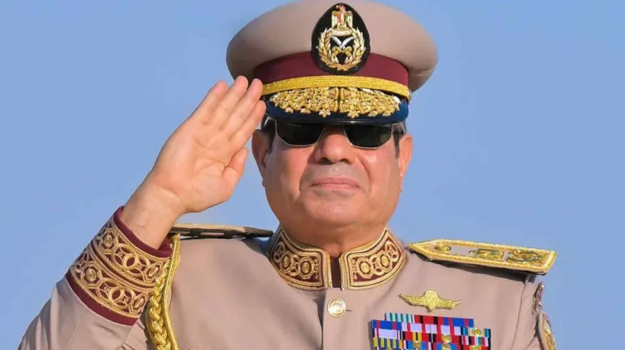 Presidente do Egipto inaugura quartel-general militar "Octagon"