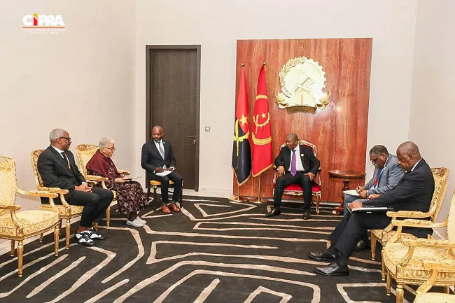Presidente João Lourenço encontra-se com o seu homólogo da RDC