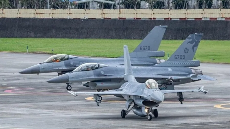 Taiwan recebe primeiros caças F-16V de nova geração