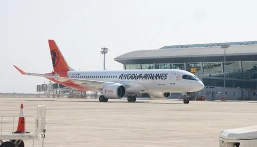 TAAG anuncia integração de 70 novos pilotos