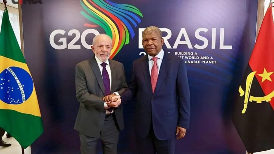 Presidente João Lourenço felicita Lula da Silva