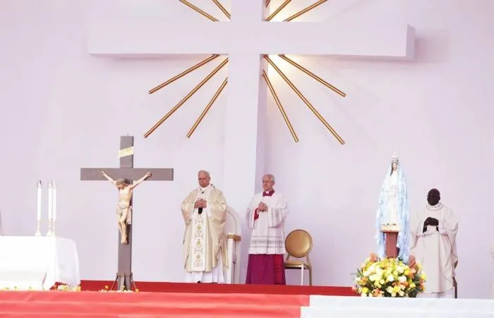 Papa Leão XIV alerta sobre os riscos do sincretismo