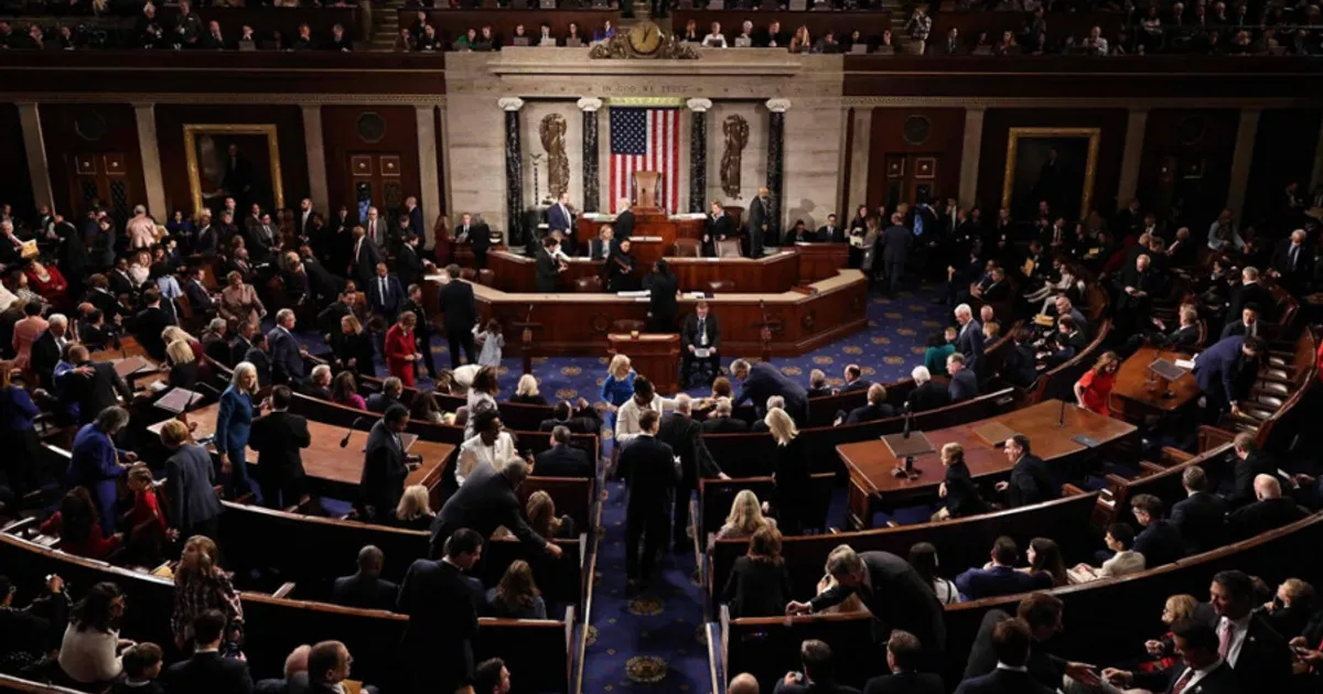 Senado dos EUA aprova plano orçamental de Trump