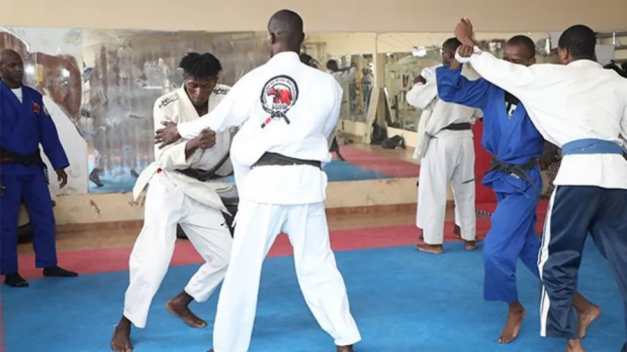 Jiu-Jitsu: Atleta William Bráulio conquista medalha de prata no Mundial