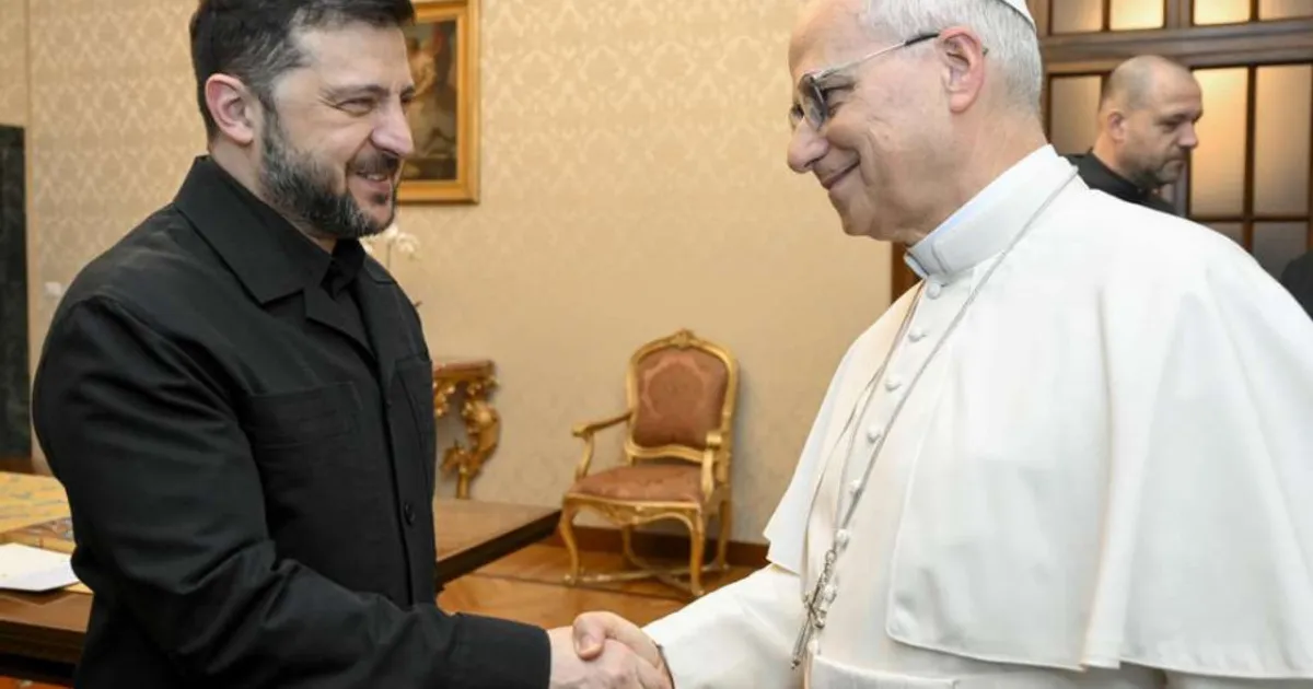 Papa defende urgência de paz "duradoura" na Ucrânia ao receber Zelensky