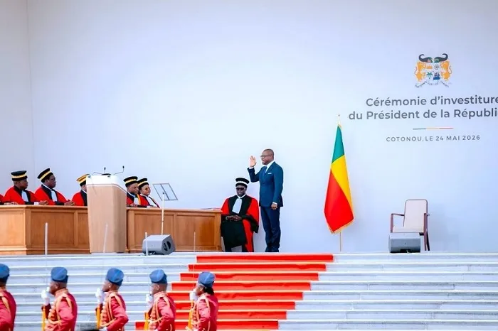 João Lourenço representado na investidura do Presidente eleito do Benin
