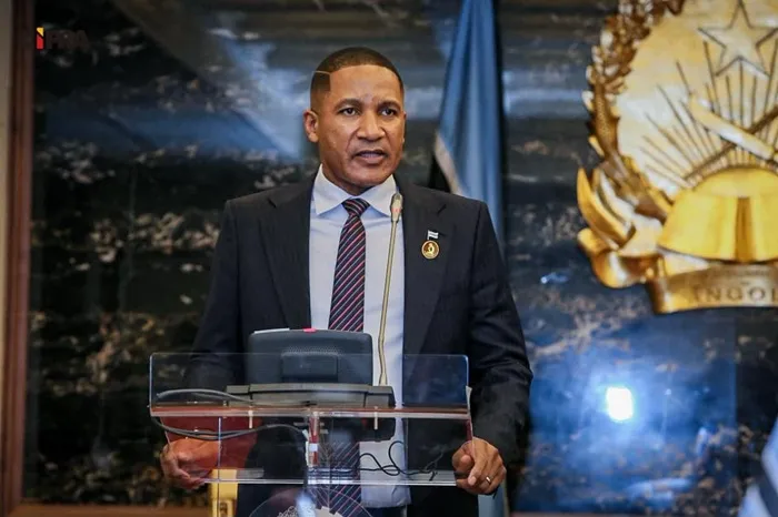 Angola e Botswana unem esforços para defender mercado de diamantes naturais