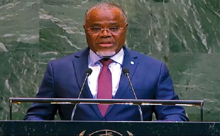 Angola defende aposta global em estradas seguras