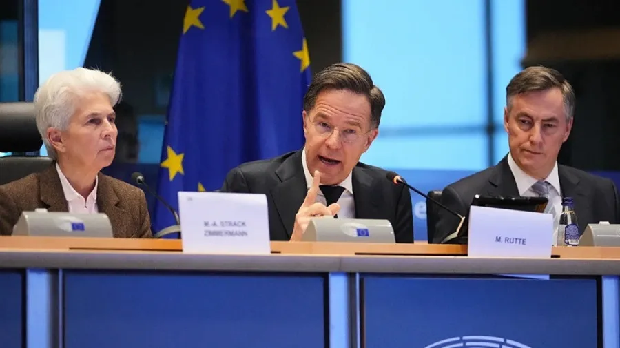 Redução de efectivo militar dos EUA na Europa gera medo de rutura na NATO