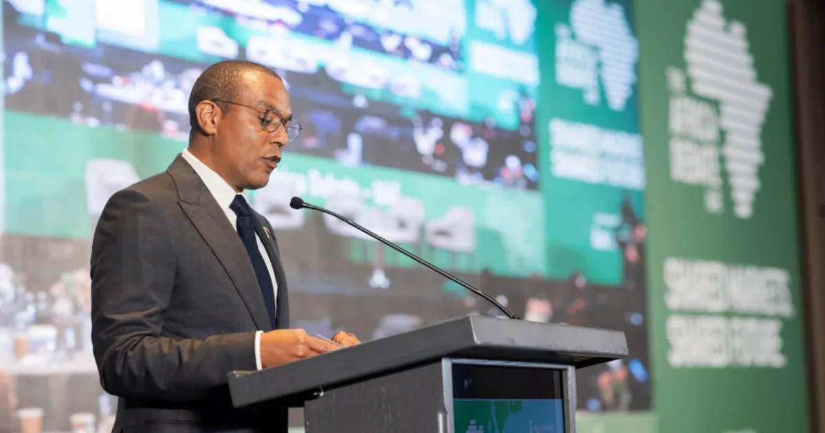José de Lima Massano aponta Angola como destino competitivo para o investimento