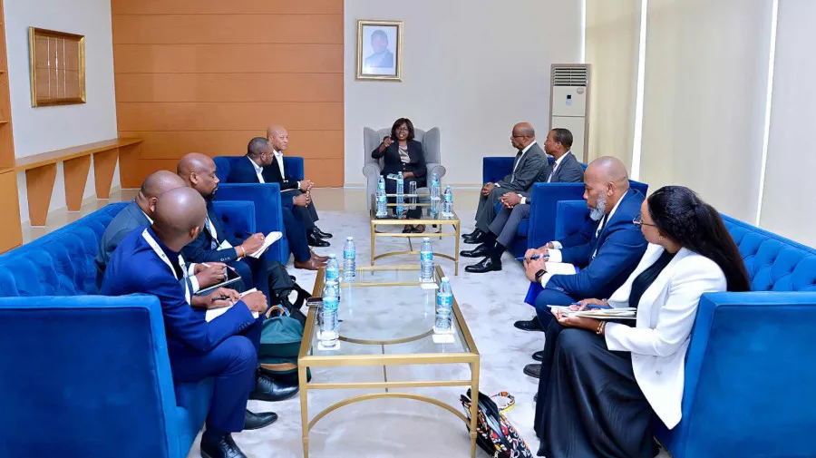Angola e Moçambique reforçam cooperação no sector da saúd