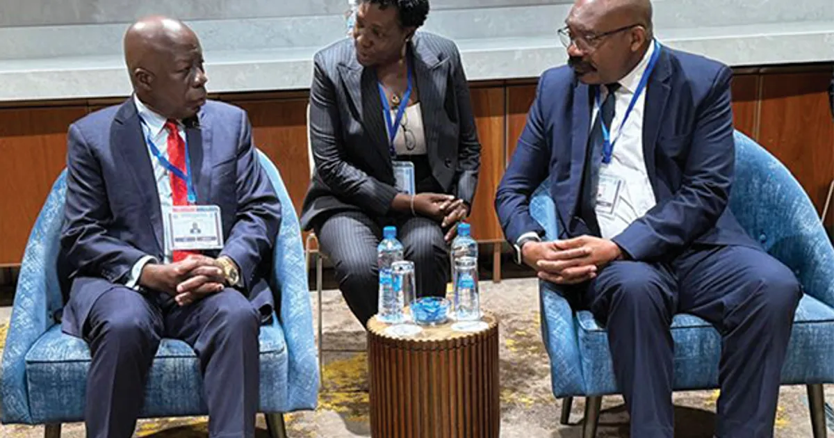 Ministros da Defesa de Angola e da Zâmbia partilham experiência de preservação da paz