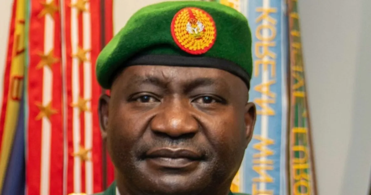 Novo Ministro nigeriano da Defesa promete segurança no país