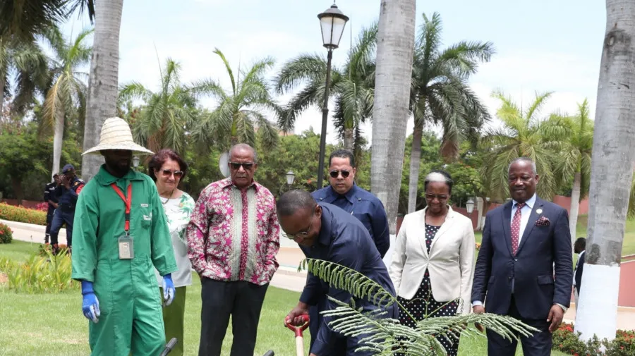 Assembleia Nacional assinala Dia Nacional do Ambiente com plantação de árvores