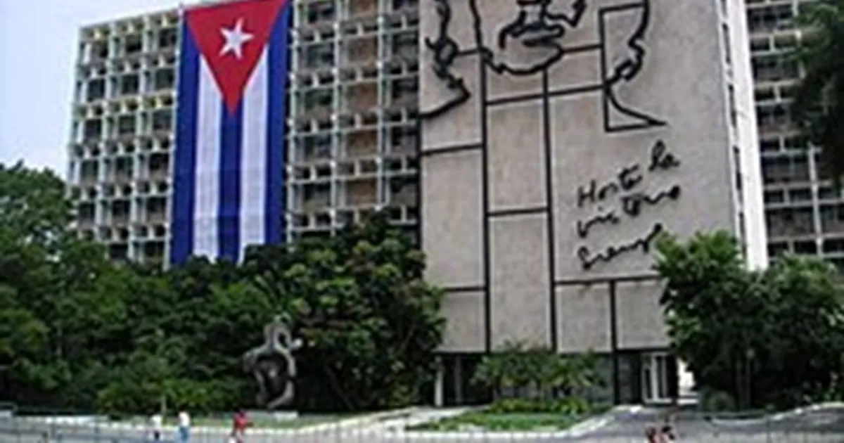 Líderes cubanos continuam a seguir legado de Che Guevara