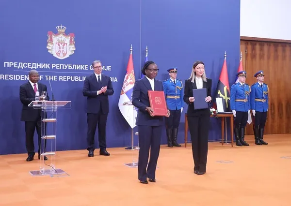 Angola e Sérvia assinam 10 instrumentos jurídicos