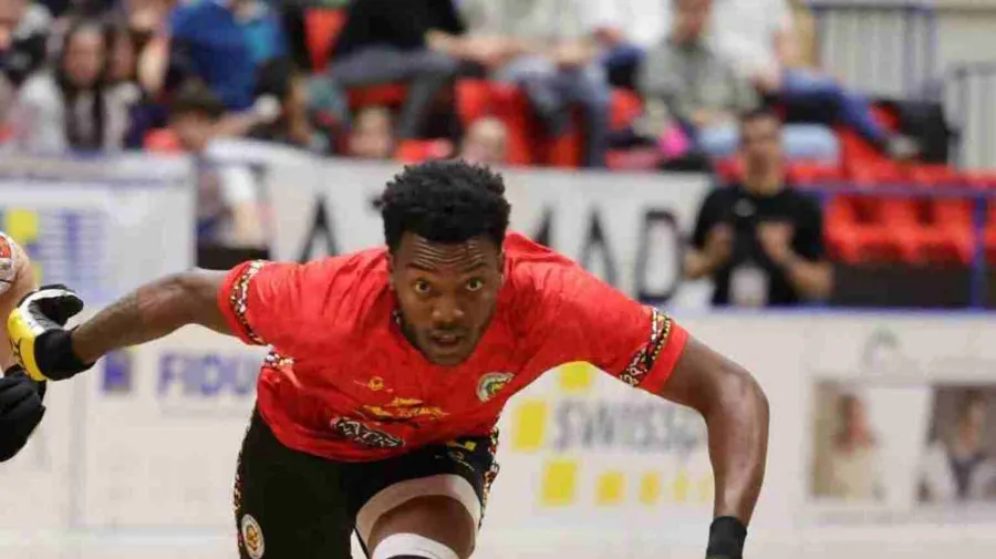 Hóquei em Patins : Angola vence equipa de Montreux