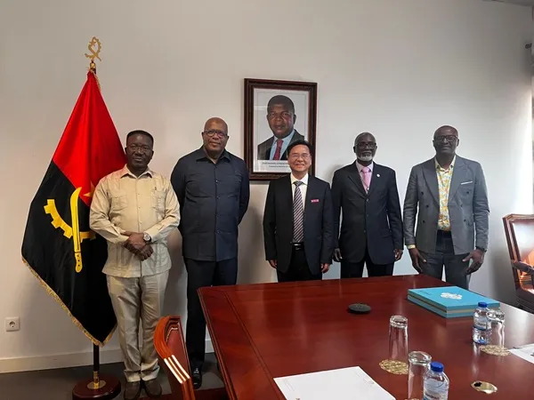 Angola e China aprofundam cooperação nos domínios da formação e investigação