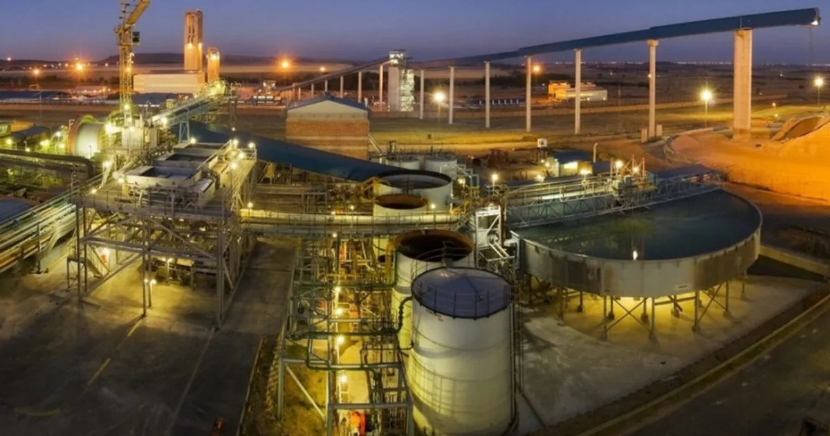 Moçambique espera recorde de 1,7 toneladas de produção de ouro em 2026
