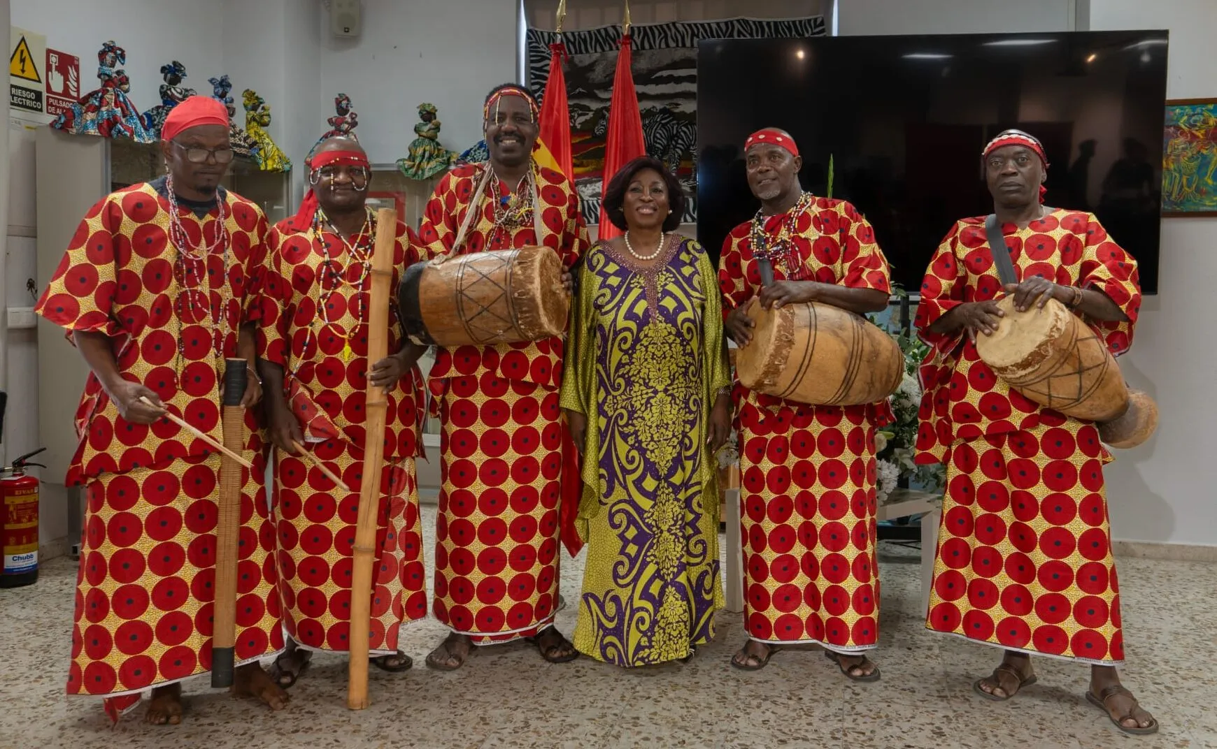 Embaixada de Angola em Espanha assinala 104.º aniversário de Agostinho Neto