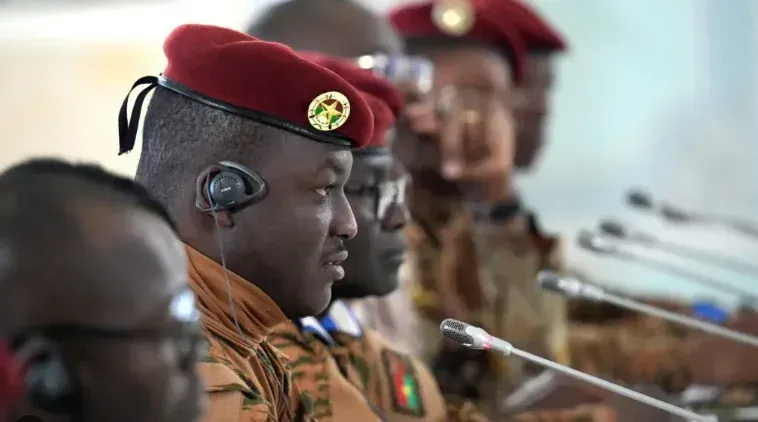 Burkina Faso aprova regresso da pena de morte para terrorismo, traição e espionagem
