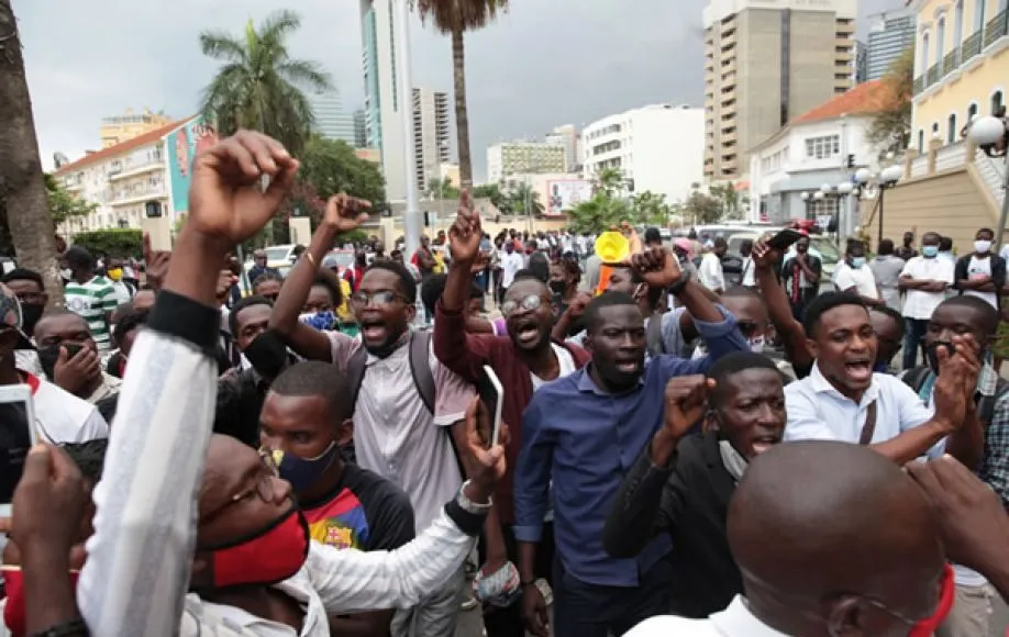 Angola é classificada como autocracia eleitoral no relatório do V-Dem de 2026