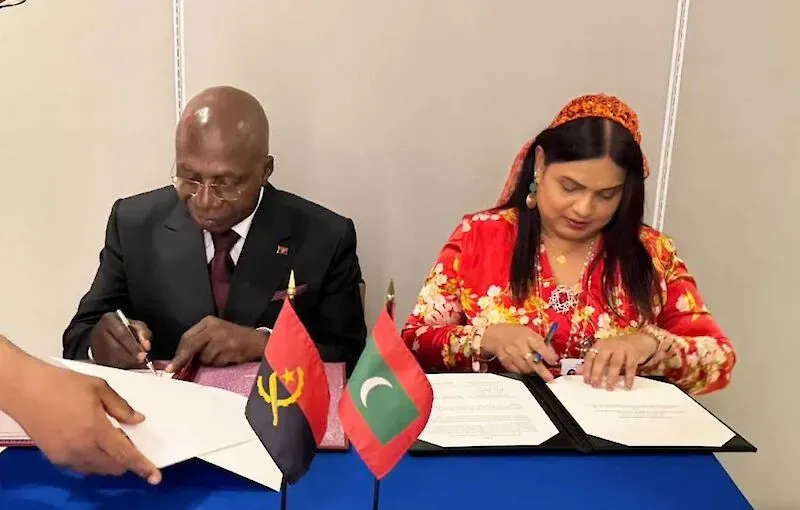 Angola assina memorandos com Maldivas e Guiana para reforçar consultas políticas e cooperação diplomática em Nova Iorque