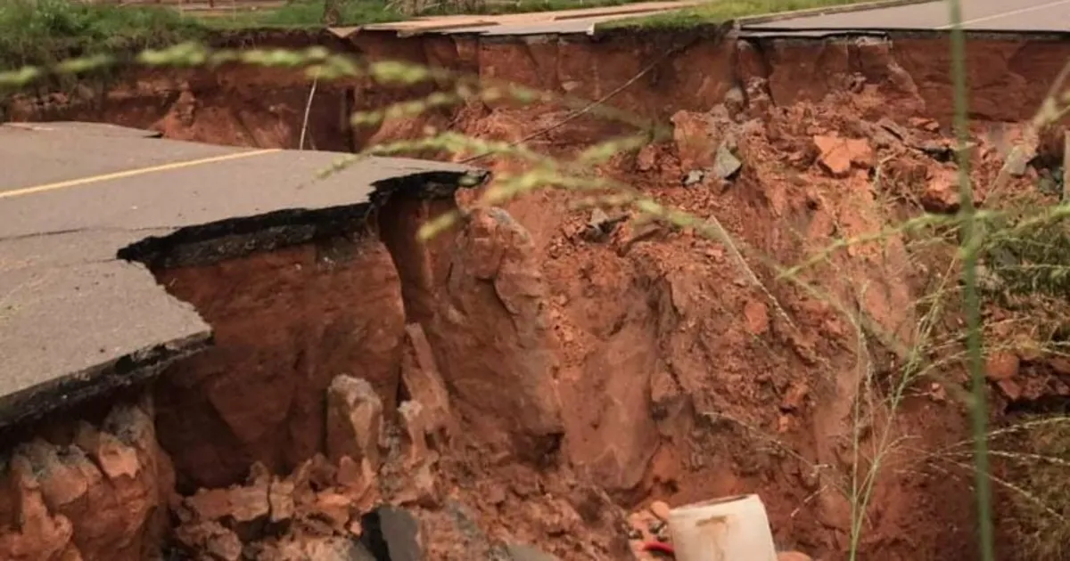 Governo vai usar de mais de 13 milhões USD do Fundo Rodoviário e Obras de Emergência para conter e estabilizar oito ravinas no Uíge