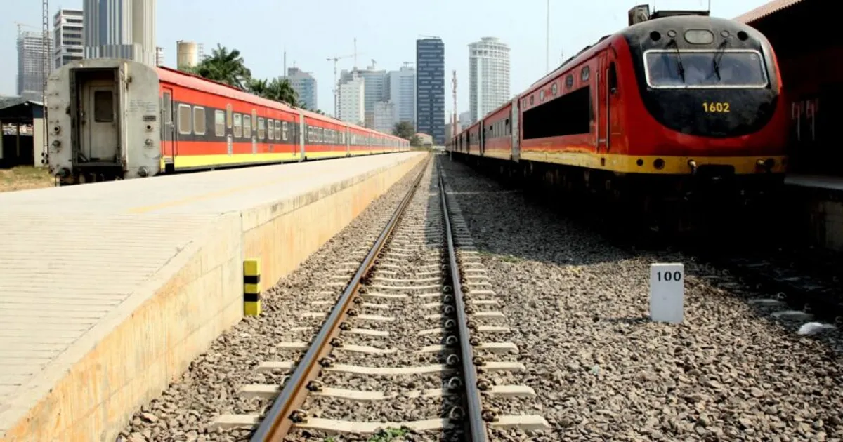 PR aprova mais um contrato por ajuste directo de 51,9 milhões USD para as obras de reabilitação da linha-férrea que liga Luanda ao novo aeroporto internacional