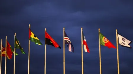 CPLP fecha reunião com homenagens e ratificações