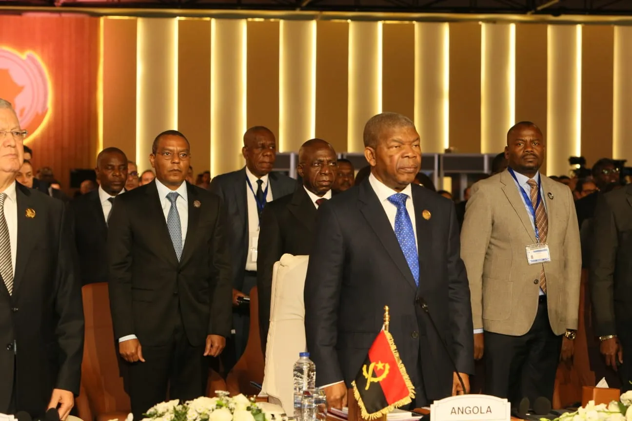 Angola e Egipto reforçam parceria empresarial nos transportes à margem do fórum de Alamein