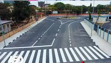 Largo das Escolas, na Maianga, é requalificado e passa por ensaio para autocarros articulados