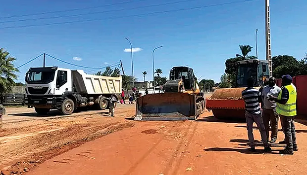 Governo do Huambo realiza obras no troço Bailundo-Bimbi