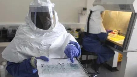 Comissão Europeia mobiliza 2,1 milhões em testes para combater Ébola na RDC