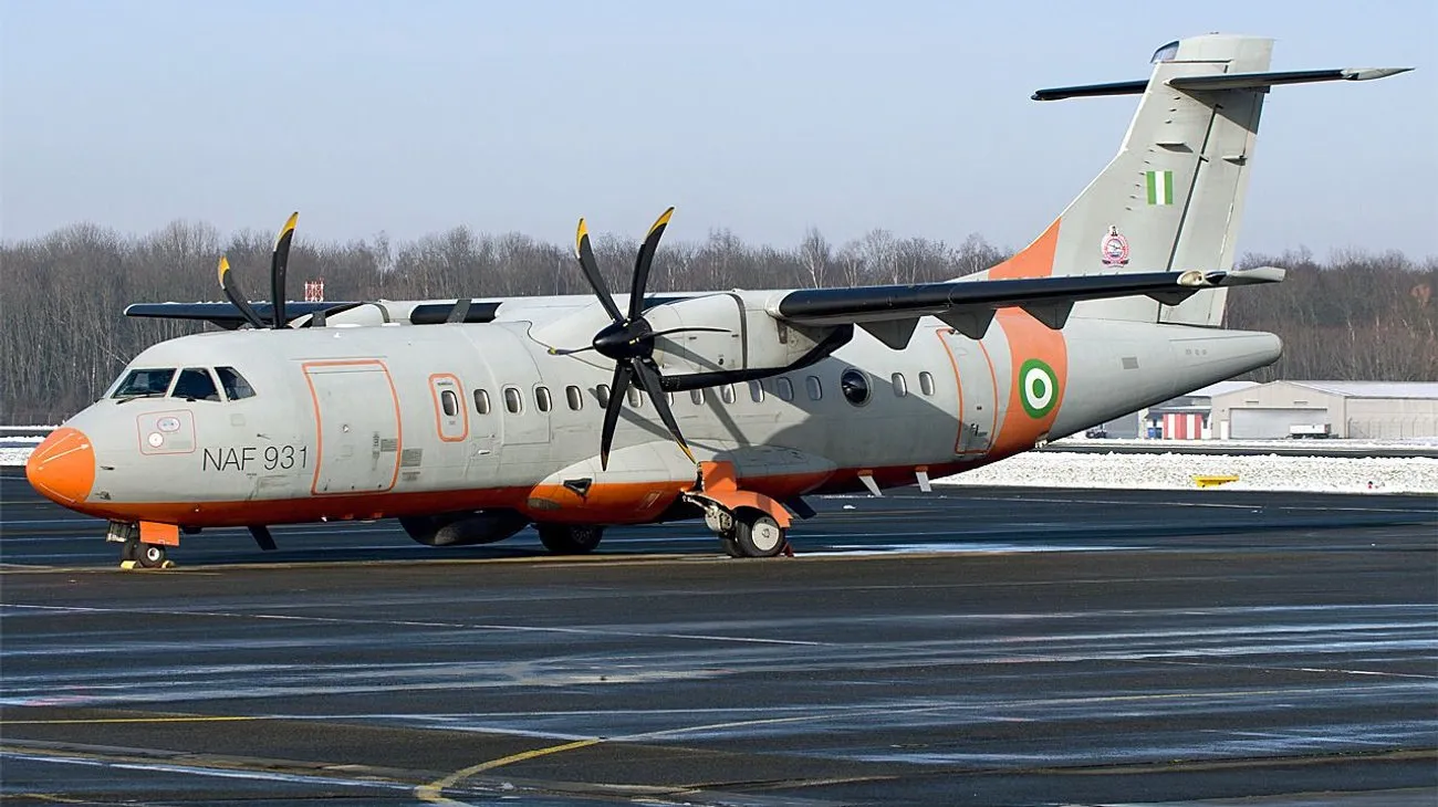 Aeronave militar com 32 pessoas despenha-se no sul da Nigéria