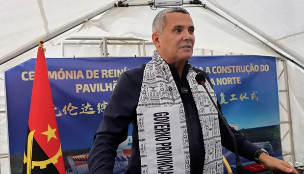 Rui Falcão anuncia retoma dos trabalhos de Pavilhão