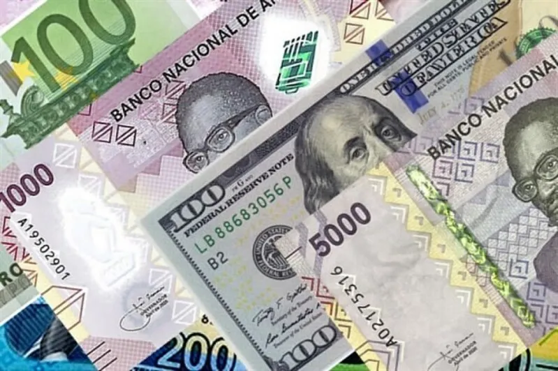 Diferença no câmbio de 100 euros aumenta 52 por cento