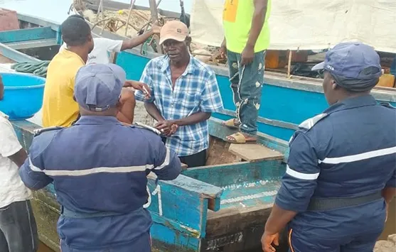 Pescadores alertados para segurança no mar