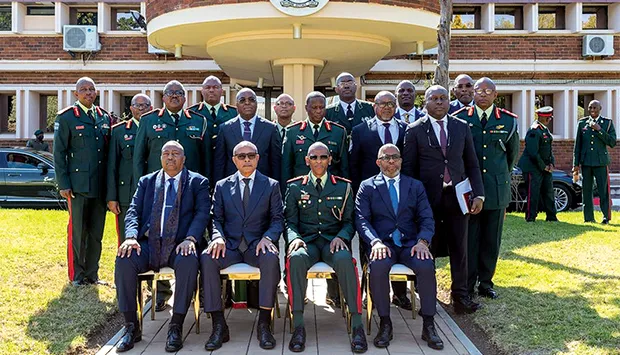 Analisado com o Botswana reforço de relações na Defesa
