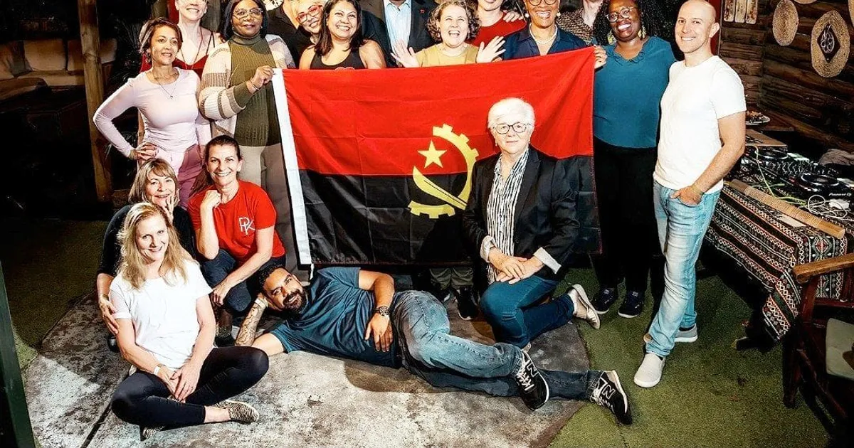 António Luvualu de Carvalho valoriza diplomacia cultural em Queensland