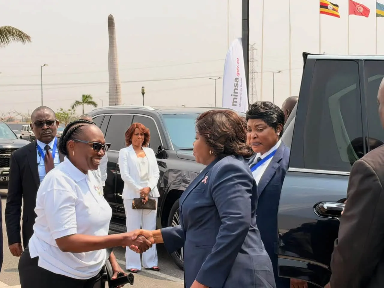 Vice-Presidente lança em Luanda Campanha Nacional de Vacinação de 23 a 27, com mais de 24 milhões de doses e 18 mil equipas