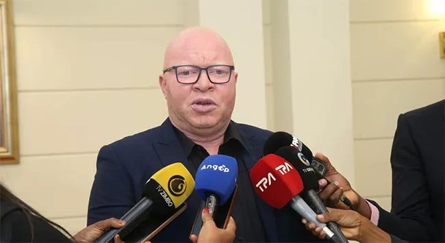 Movimento Pró-Albino defende inclusão de protector solar na lista de medicamentos essenciais